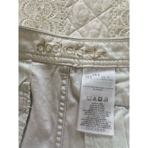 Dockers Capris Beige Casual Pants Flat Front Size 8 - Picture 3 of 11